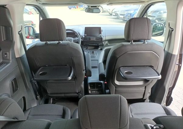 Toyota Proace City Verso cena 151900 przebieg: 1, rok produkcji 2024 z Bodzentyn małe 631